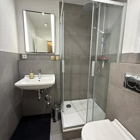 Frisch Saniertes Design-studio Am Chlodwigplatz Appartement *
